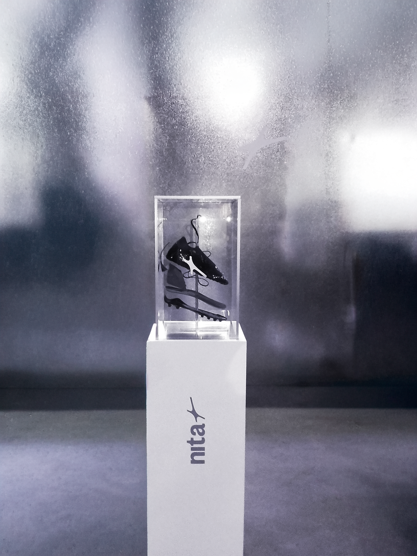 Presentación del prototipo de botín de fútbol femenino NITA en LA FUTCON.